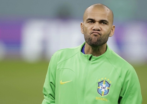 Chefe de cozinha é a única visita constante de Daniel Alves na prisão