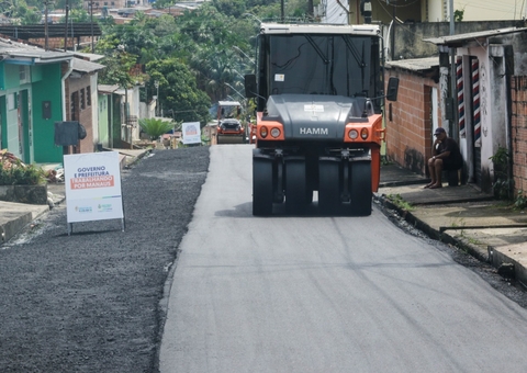 Obras de recapeamento avançam no bairro Santa Etelvina, em Manaus