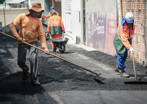 Meio-fio e sarjetas levam R$ 1 milhão de Tonantins