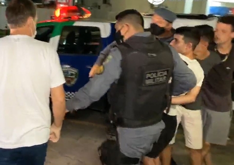 Assaltantes atropelam e matam mulher que saía de igreja em Manaus