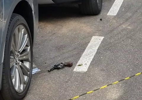 Assalto a clientes em restaurante no Dia dos Namorados termina em tiroteio