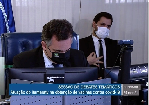 MPF denuncia assessor de Bolsonaro por gesto racista