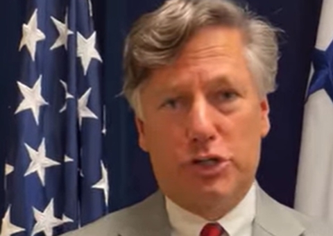 Assessor de Trump chama Moraes de “descontrolado” em novo post no X