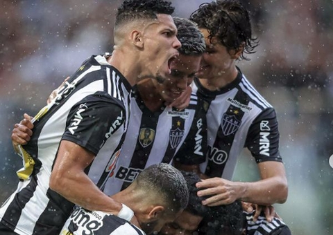 Hulk faz dois de pênalti e Everson salva Atlético na estreia