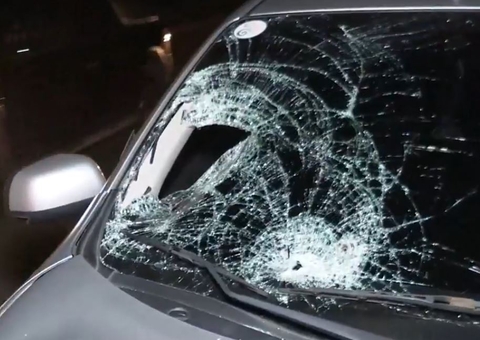 Homem é arremessado em avenida durante violento atropelamento em Manaus