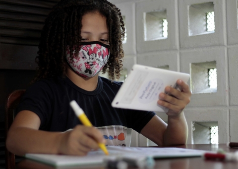 Aulas da rede municipal iniciam hoje de forma remota em Manaus 