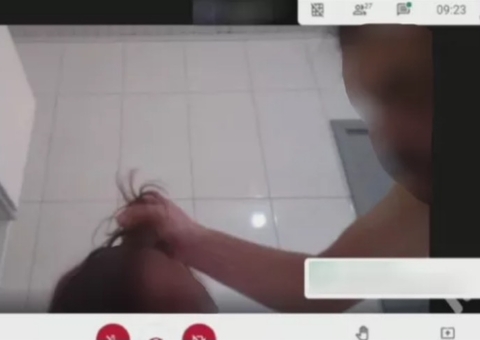 Padrasto agride adolescente durante aula online e câmera flagra tudo