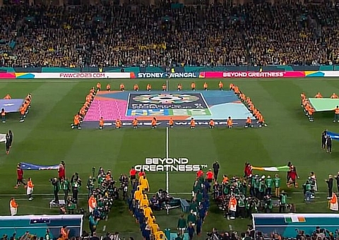 Quase 118 mil pessoas vão aos estádios ver as aberturas da Copa