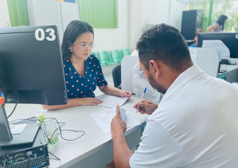 Permissionários do transporte Executivo recebem autorização para prestarem serviços em Manaus