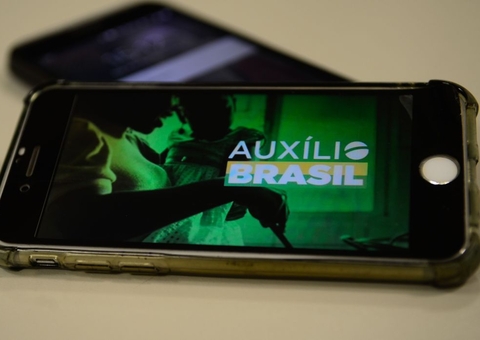 Caixa paga Auxílio Brasil a beneficiários com NIS final 6 nesta sexta