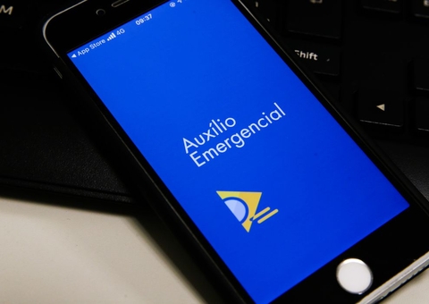 Caixa deposita retroativo do auxílio emergencial a pais solteiros