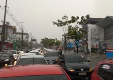 Manaus tem protestos de motoristas de App contra aumento do combustível