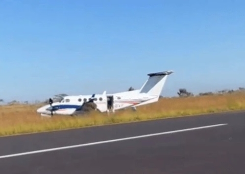 Avião de Rionegro e Solimões faz pouso forçado em SP após pneu estourar durante a decolagem