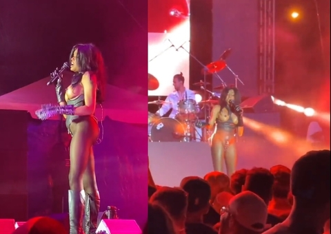 Azaelia Banks joga microfone na plateia, dá 'cotoco' para fãs e abandona show