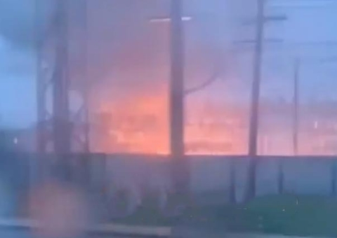 Incêndio em subestação da Amazonas Energia deixa bairros sem luz; vídeo
