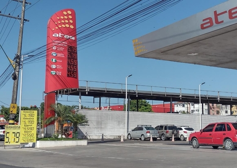Motoristas são surpreendidos com gasolina vendida a R$ 5,79 em Manaus