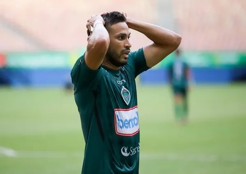 Manaus acerta retorno do atacante Roney para a temporada 2024