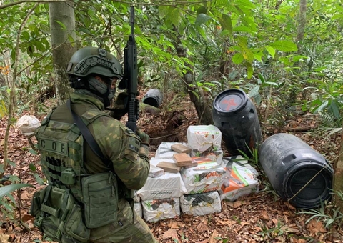 Casal é preso no Amazonas com mais de 800kg de drogas vindos da Colômbia