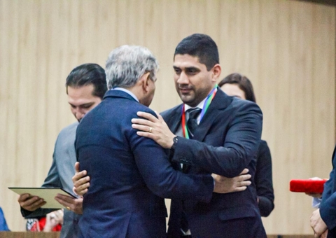 Secretário de esportes é homenageado com Medalha do Mérito Acadêmico
