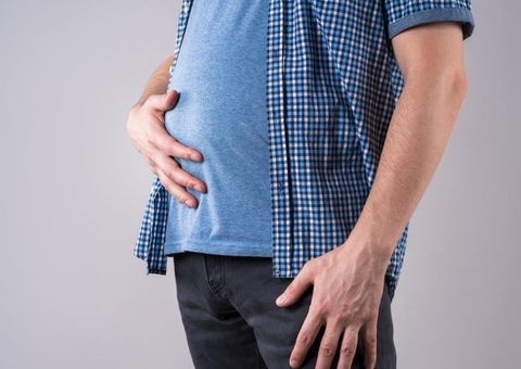 Nutricionista dá dicas preciosas de como evitar inchaço com ceias de fim de ano