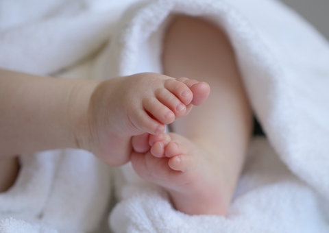 Bebê com condição rara nasce com dois pênis e sem ânus