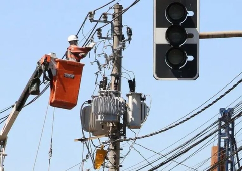 Moradores de 9 bairros ficam sem energia nesta terça-feira em Manaus 