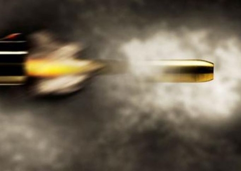 Jovem morre ao ser baleado enquanto caminhava em área vermelha de Manaus