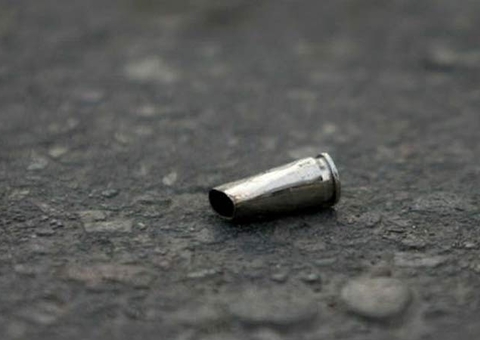 Homem é executado a tiros na frente de vizinhos em Manaus