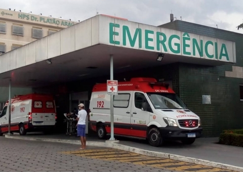 Jovem é baleado nas nádegas em rua de Manaus