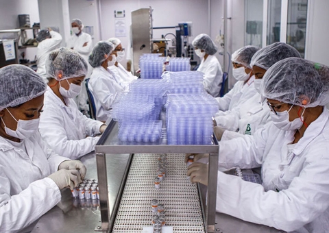 Butantan entrega novo lote com 2 milhões de doses da Coronavac