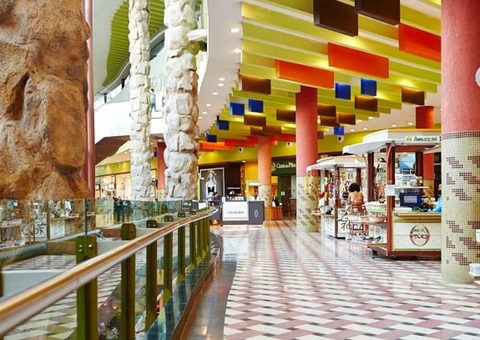 Shoppings de Manaus recebem postos de vacinação contra a covid-19