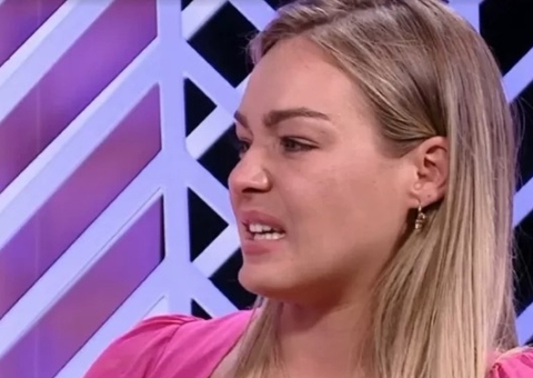 Bárbara chora e nega caso de racismo contra Natália no BBB22