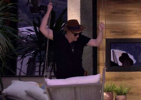 BBB21: Tiago Leifert revela morte de Paulo Gustavo para finalistas 
