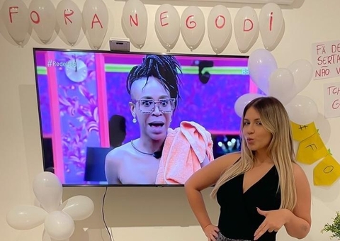 Marília Mendonça faz decoração especial com 'Fora Nego Di' e agita web