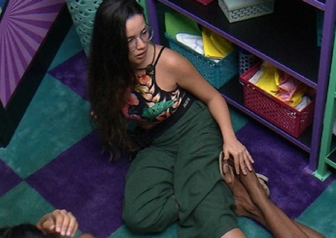 Juliette se preocupa com cancelamento por brincadeira com Arthur