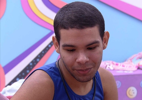 Vyni se despede do BBB22 com 55,87% ao enfrentar Scooby e Gustavo no paredão