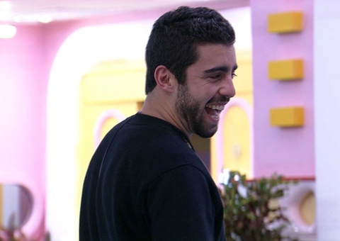 Após indicar Jessi ao paredão, Scooby convida sister para almoço do líder