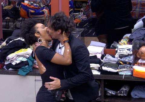 Eliezer e Natália protagonizam cenas quentes durante festa no BBB22; vídeo