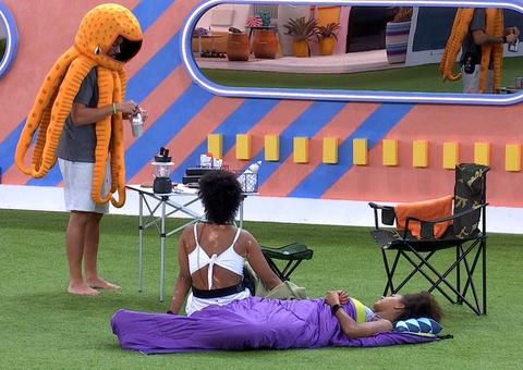 Natália se assusta com Eliezer no monstro e Jessi alerta: 'Ele não está pra brincadeira'