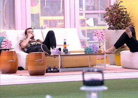 Scooby critica Eliezer: 'nunca tinha comprado a bronca de estar com ela e agora quer cobrar? 