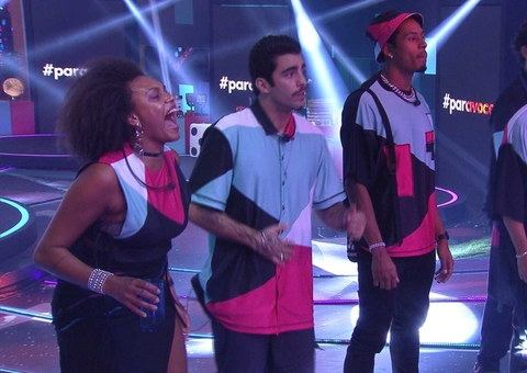 Animada, Jessi agita web ao cantar e dançar durante festa no BBB22