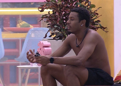 Na xepa, PA reclama de Arthur: 'Se acontece com ele, já vira as costas'