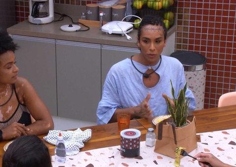 Linn da Quebrada lamenta expulsão de Maria: 'mexeu muito comigo'