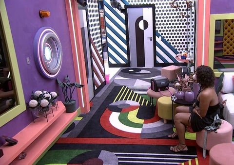 Lina ameaça desistir do BBB22 após barraco com Natália