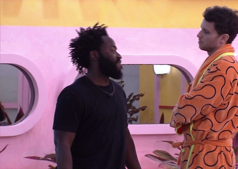 DG desabafa com Lucas após ser criticado por Lina: 'o que é dela está guardado'