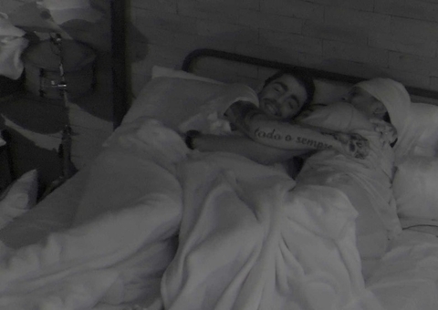 Vyni deita entre Scooby e PA e dispara: 'Deixa eu aproveitar?'