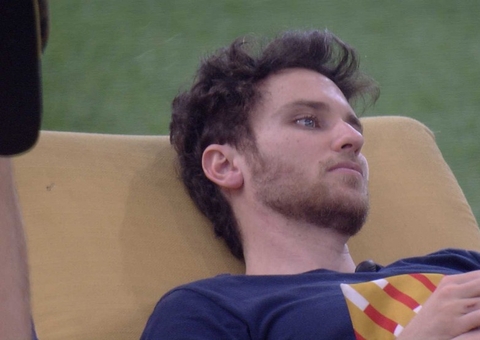 Em véspera de eliminação, Lucas avalia estratégias que teriam prejudicado seu jogo