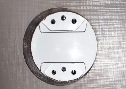 Turistas encontram câmera escondida de frente para cama em resort em Porto de Galinhas