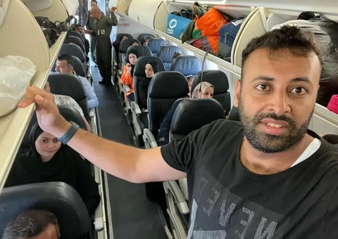 Brasileiros resgatados de Gaza desembarcam hoje em Brasília 