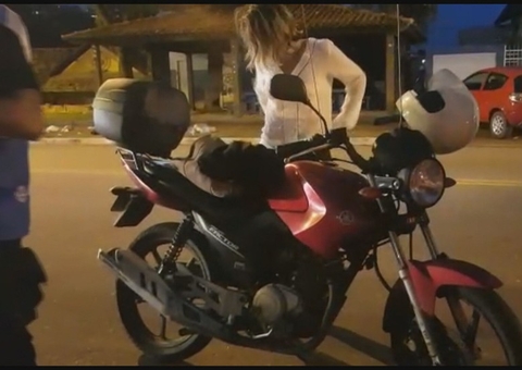 Técnica de enfermagem é presa com restos de vacina da Covid-19 na bolsa